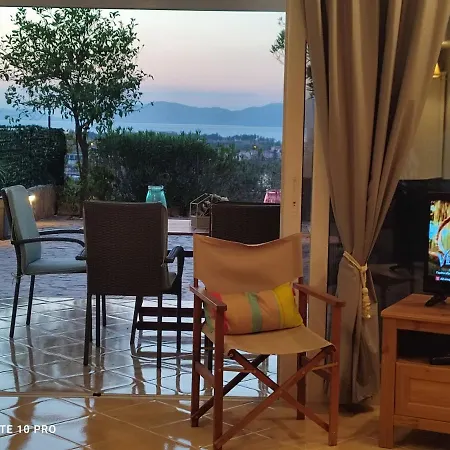 Andrew's Sunset View *