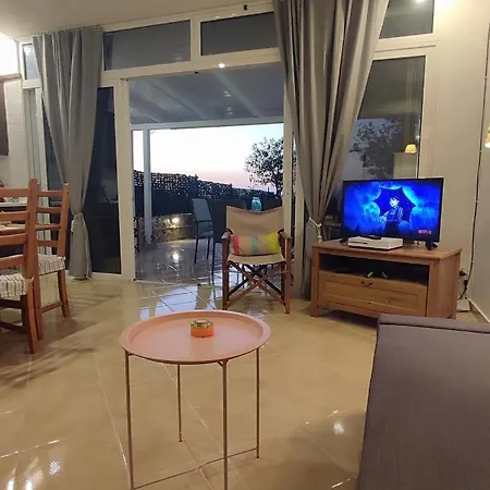 Lägenhet Andrew's Sunset View Loutráki