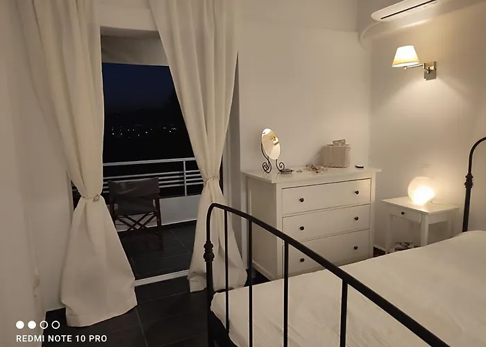 Andrew's Sunset View Apartment