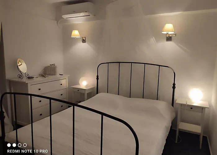 Andrew's Sunset View * Loutráki