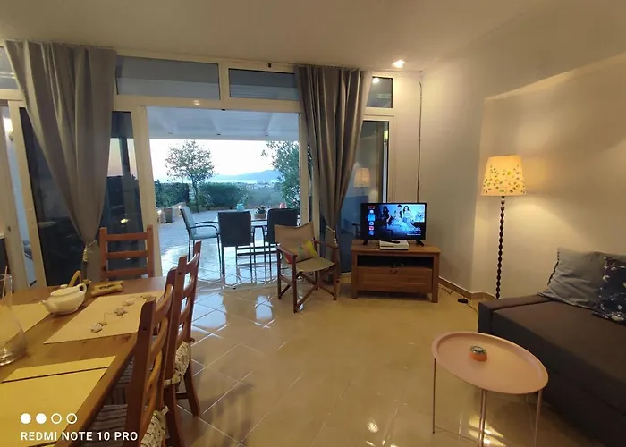 Andrew's Sunset View ルートラキ